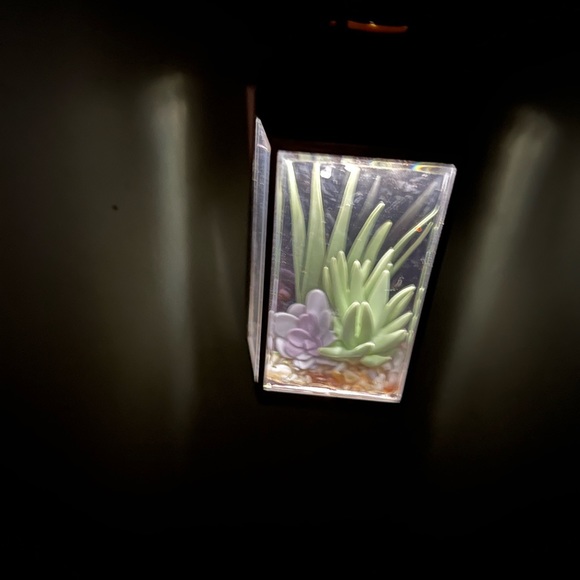 Bath & body works plug in holders - Picture 3 of 7